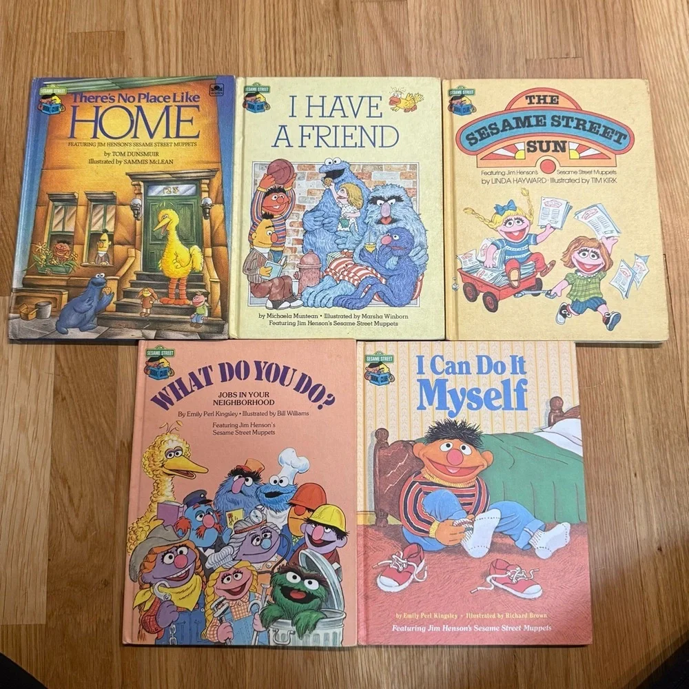 Vintage Sesame Street Book Club Hardcover books- 1980-1983- lot of 5 - Picture 1 of 10